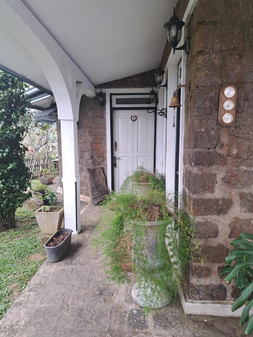 Stoneleigh Cottage Нувара-Елія Екстер'єр фото